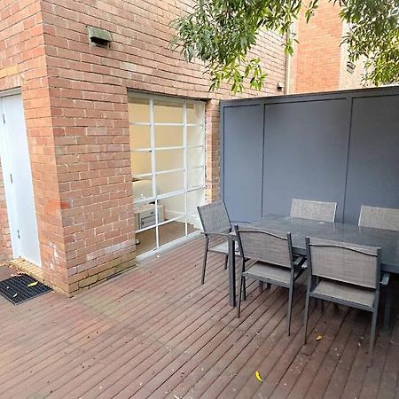 דירות East Melbourne Unit With Courtyard מראה חיצוני תמונה
